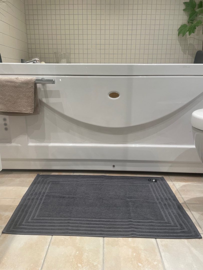 Drøm dusjmatte mørk grå